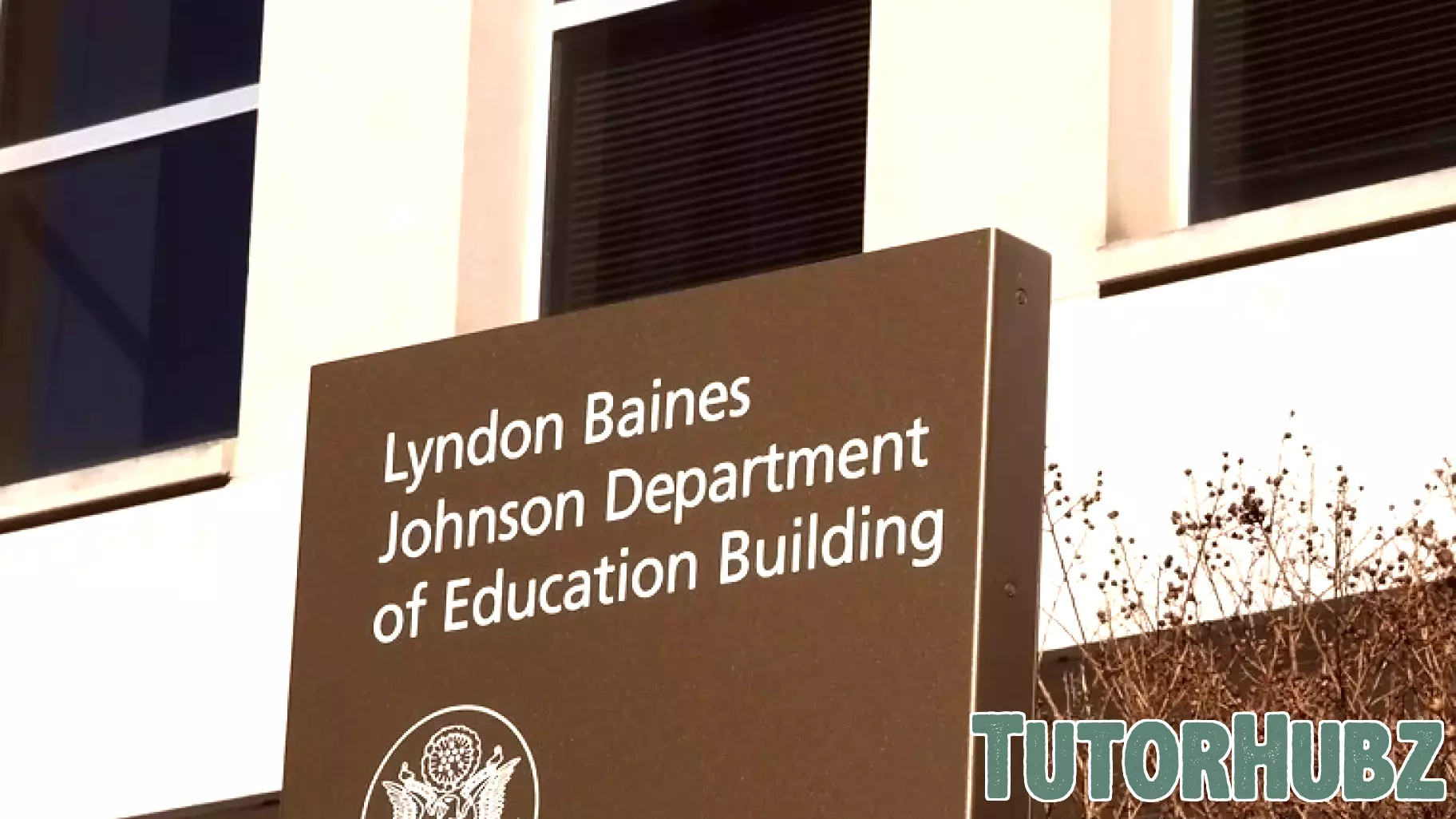 Education Dept to transfer management of defaulted student loans to Treasury