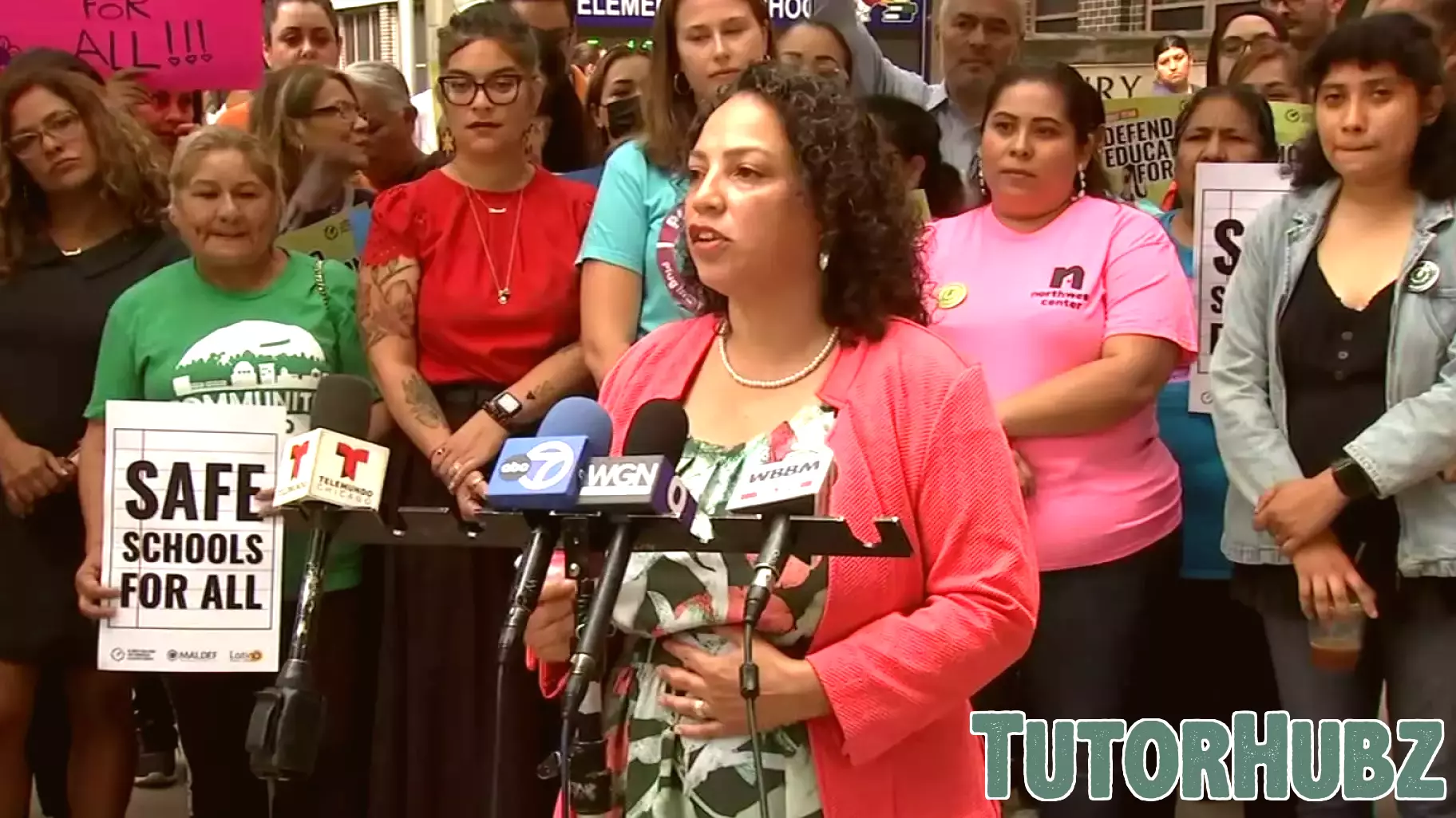 Illinois Governor Signs Landmark Bill for Immigrant Students' Educational Rights