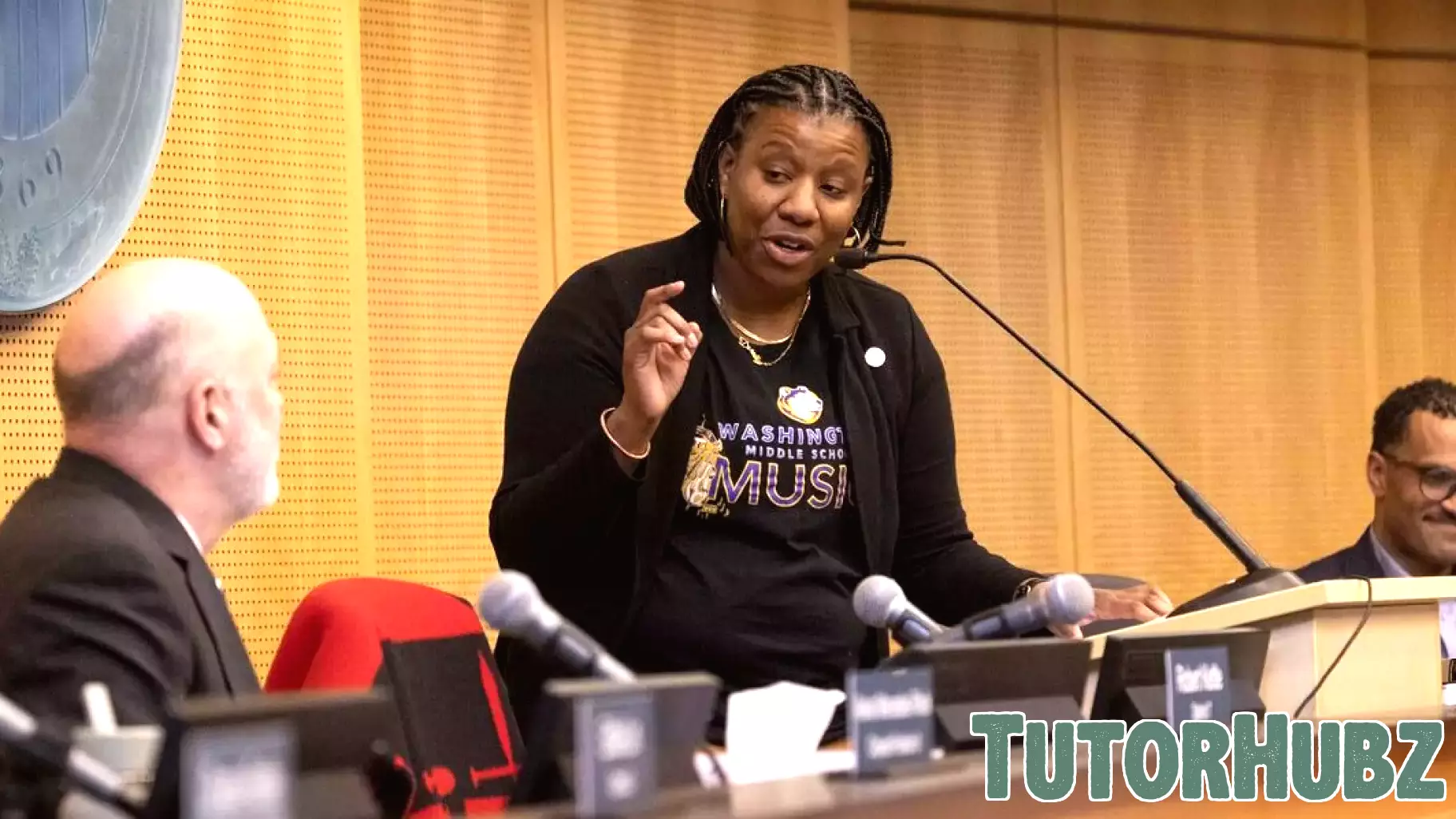 Who gets free meals at Seattle schools? City Council amends mayor’s proposal
