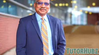 Roderick Lee receives Sloan Higher Education Professional of the Year Award